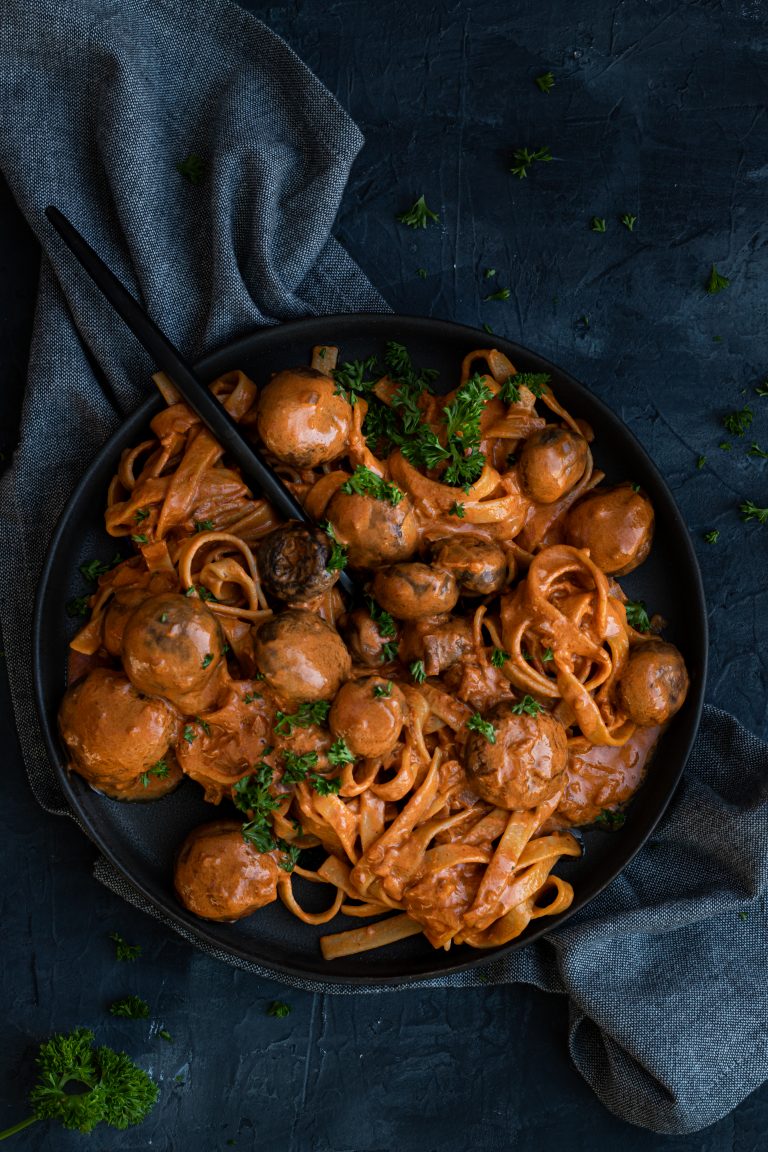 Pasta stroganoff